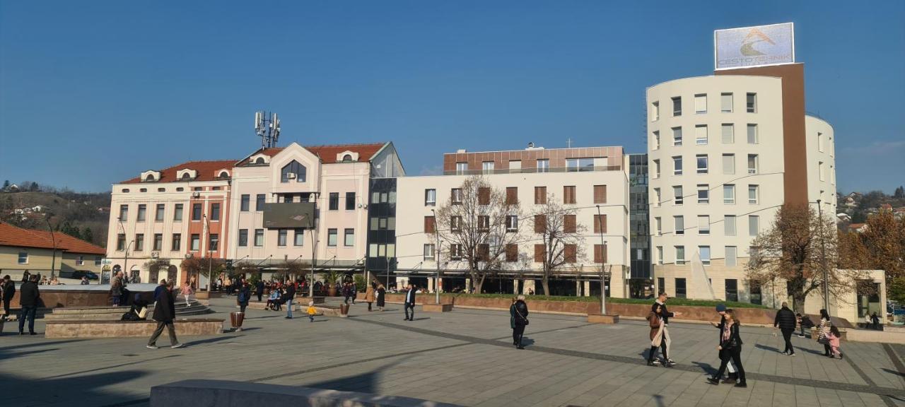 Apartament Tuzla Trg - Tuzla Square Zewnętrze zdjęcie