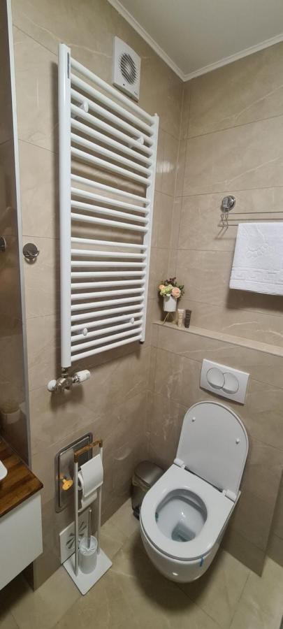 Apartament Tuzla Trg - Tuzla Square Zewnętrze zdjęcie